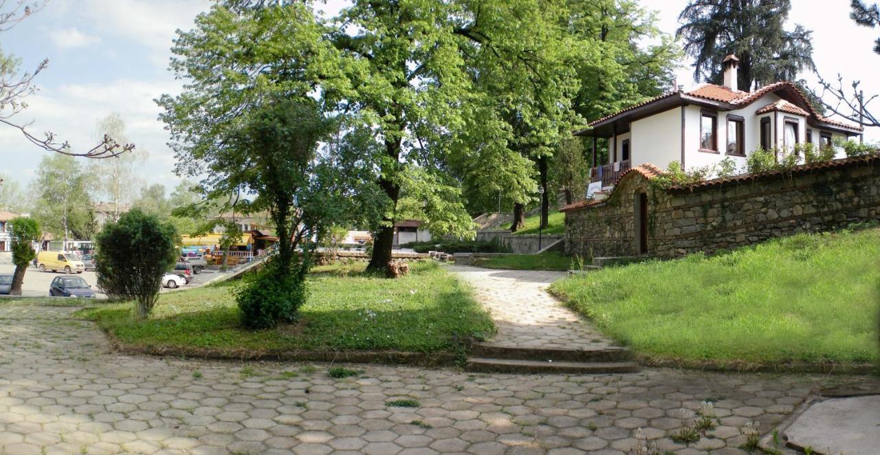 Гостоприемница Георги คาโลเฟอร์ ภายนอก รูปภาพ